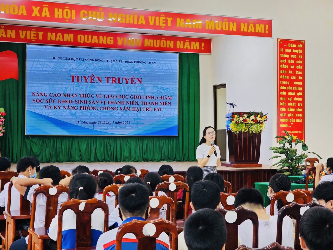 Hội nghị tuyên truyền "Nâng cao nhận thức về giáo dục giới tính, chăm sóc sức khỏe sinh sản vị thành niên, thanh niên và kỹ năng phòng chống xâm hại trẻ em".