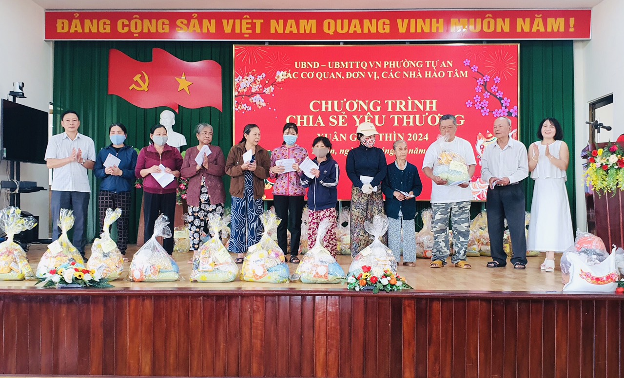 Chương trình chia sẽ yêu thương.