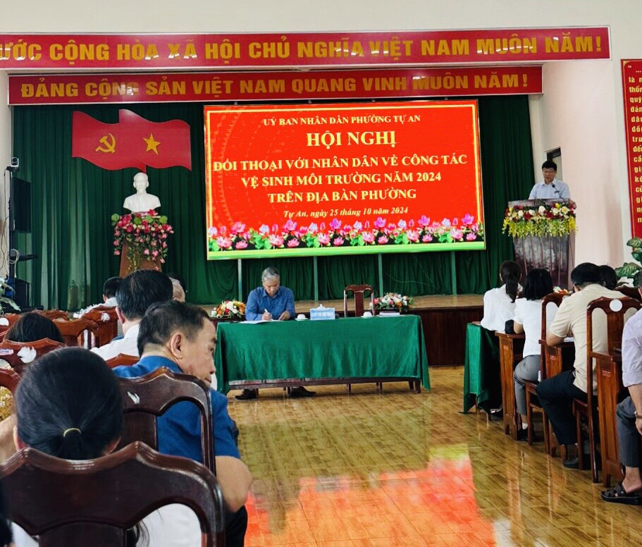 Hội nghị đối thoại với nhân dân về công tác vệ sinh môi trường năm 2024