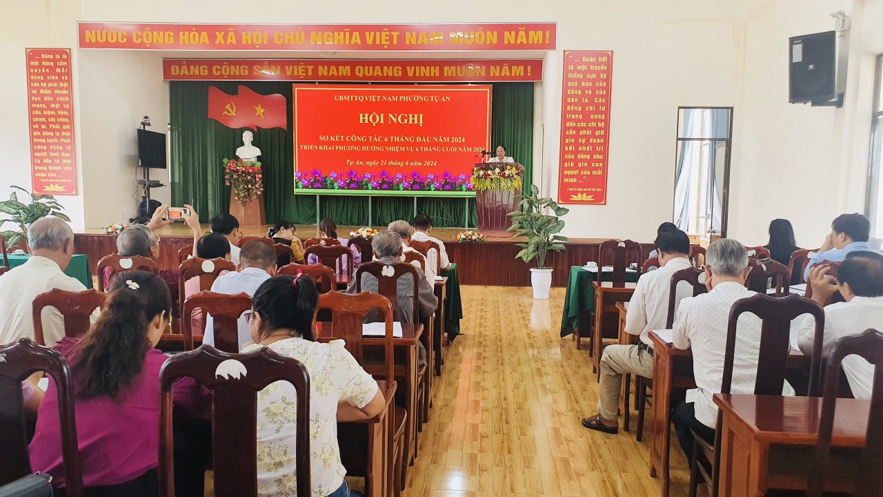 Ủy ban Mặt trận tổ quốc Việt Nam phường tổ chức hội nghị sơ kết 6 tháng đầu năm và triển khai phương hướng, nhiệm vụ 6 tháng cuối năm 2024.
